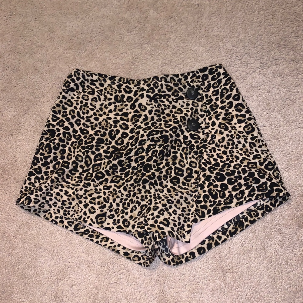 size small american threads skort